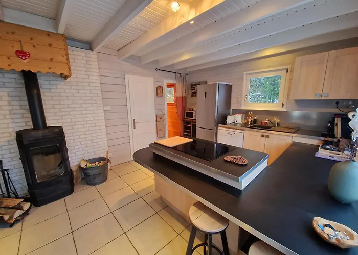 Les Jales, Jacuzzi Domek alpejski *